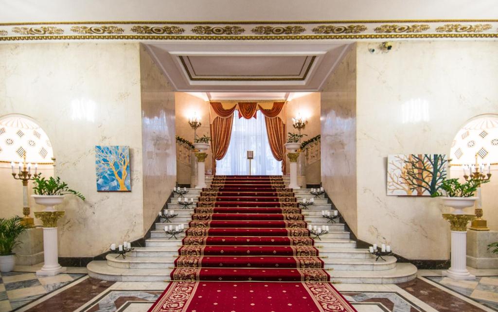 Самые необычные отели Москвы