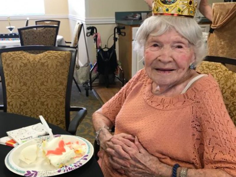 Американка дожила до 105 лет несмотря на алкоголь и курение